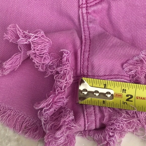Roxy Pink Denim Button Fly Shorts Size 27 - Picture 15 of 16